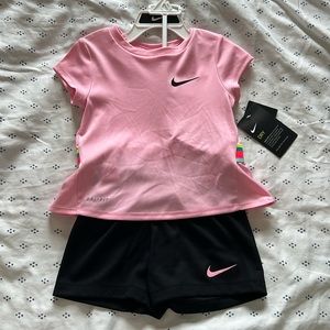 Nike Two Piece Set - NWT - 3T Toddler